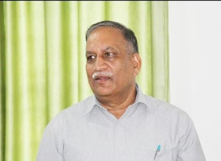 Former Vice-Chancellor of NU, Hq Lumami, Prof Pardeshi Lal.
